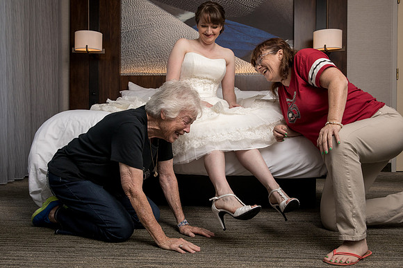 The Getting Ready Photos25