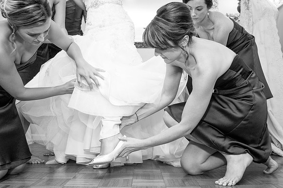 The Getting Ready Photos107