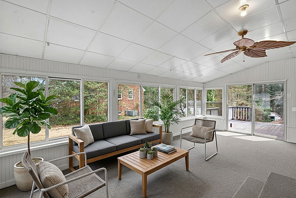 7146 Cold Harbor Rd Sun Room