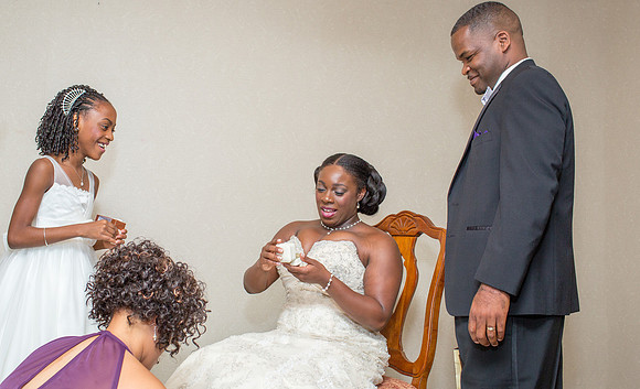 The Getting Ready Photos36