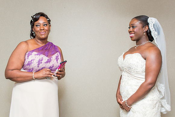 The Getting Ready Photos38