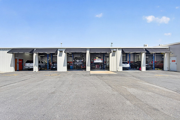 Wallace Automotive Interior-Exterior-0006
