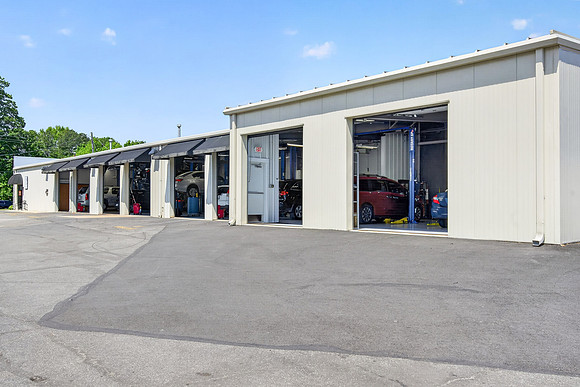 Wallace Automotive Interior-Exterior-0009