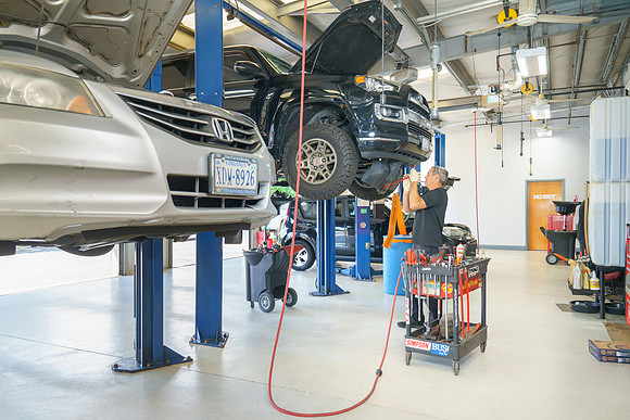 Wallace Automotive-0003