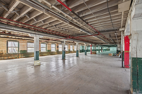 CBRE 27 E. 2nd St.-0013