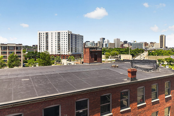 CBRE 27 E. 2nd St.-0010