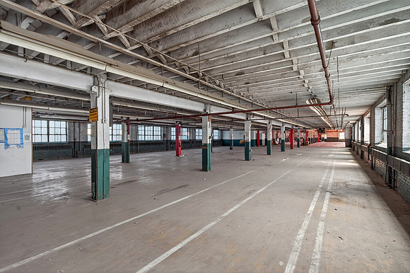 CBRE 27 E. 2nd St.-0015