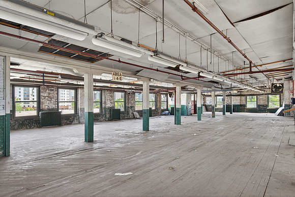 CBRE 27 E. 2nd St.-0018