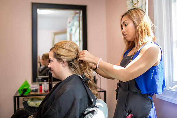 The Getting Ready Photos11