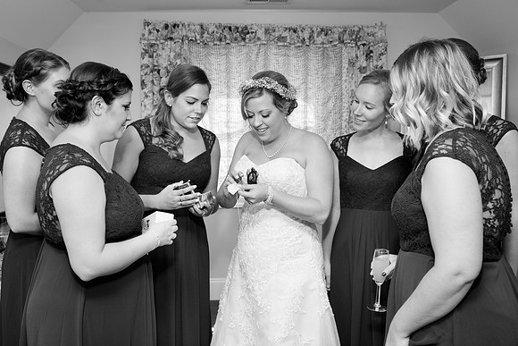 The Getting Ready Photos31