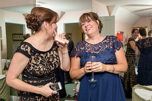 The Getting Ready Photos35