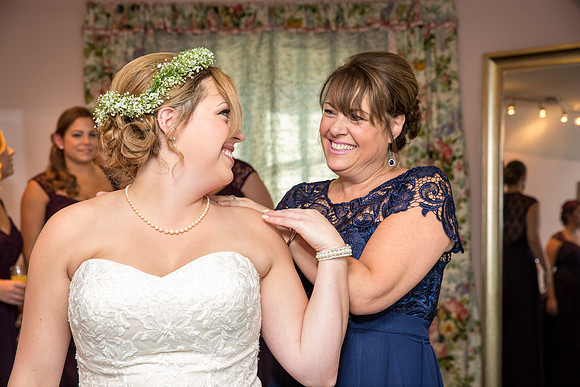 The Getting Ready Photos38
