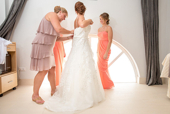 The Getting Ready Photos48