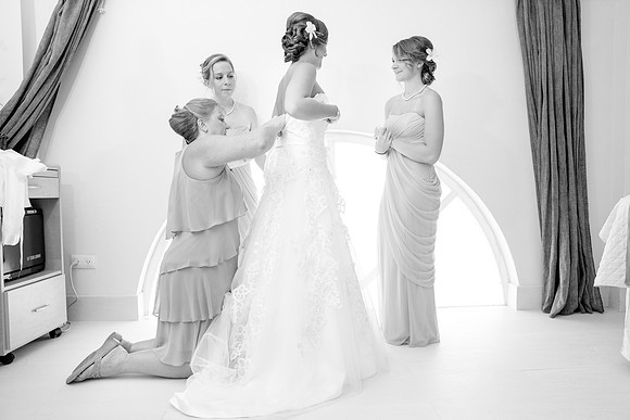 The Getting Ready Photos50