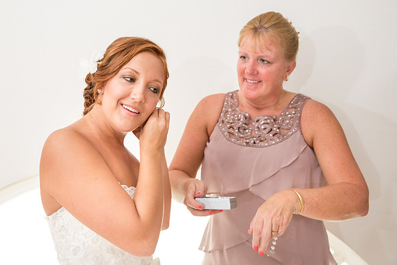 The Getting Ready Photos54
