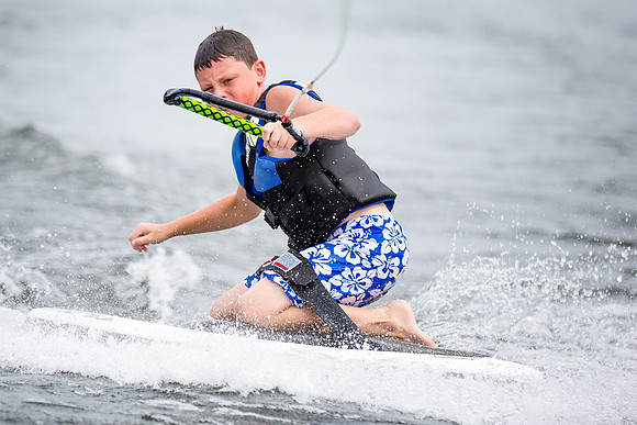 Tyler Kneeboarding5