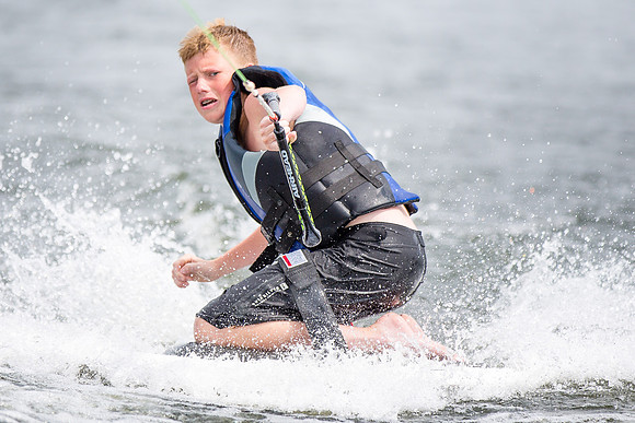 Andrew Kneeboarding6