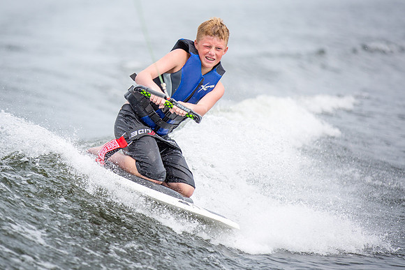 Andrew Kneeboarding4