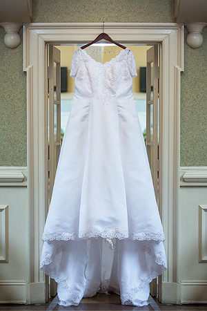 The Getting Ready Photos36