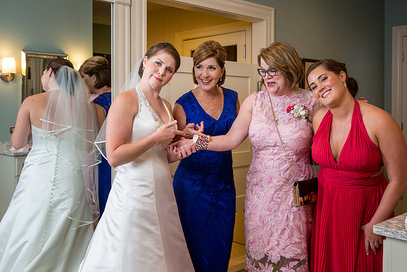 The Getting Ready Photos75