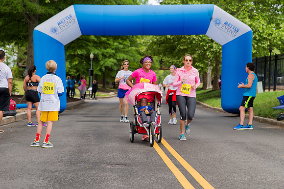 2014-02-20 2016-05-07 Run For Cure x22777