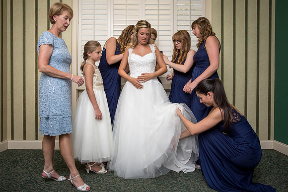 The Getting Ready Photos31