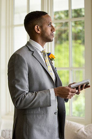 The Getting Ready Photos48