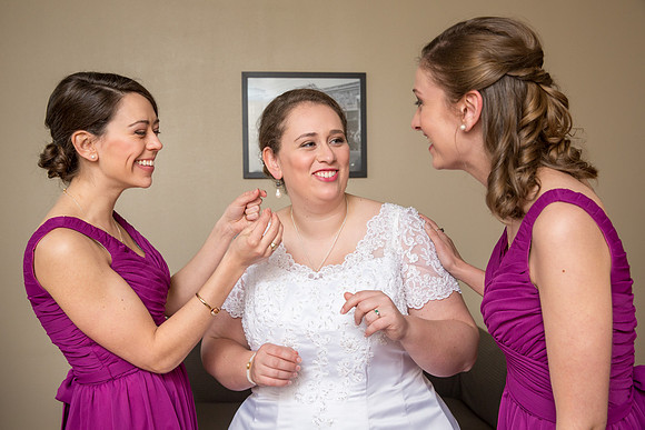 The Getting Ready Photos65
