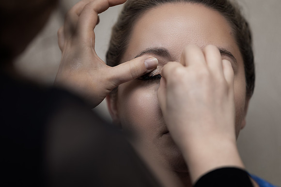 The Getting Ready Photos19