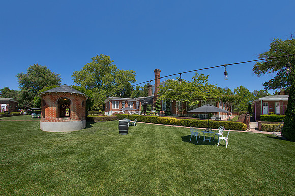 Mankin Mansion80