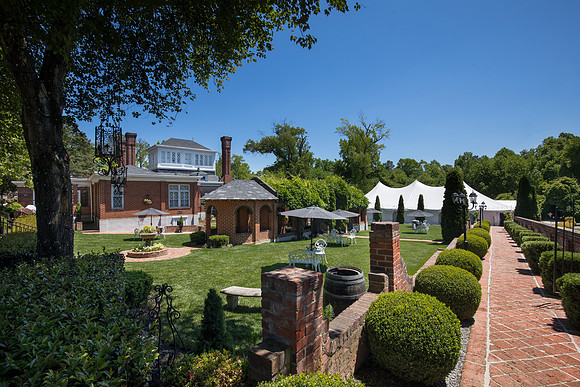 Mankin Mansion82