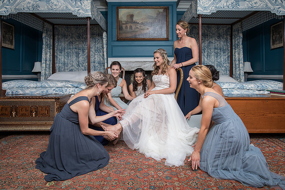 The Getting Ready Photos34