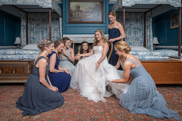 The Getting Ready Photos35