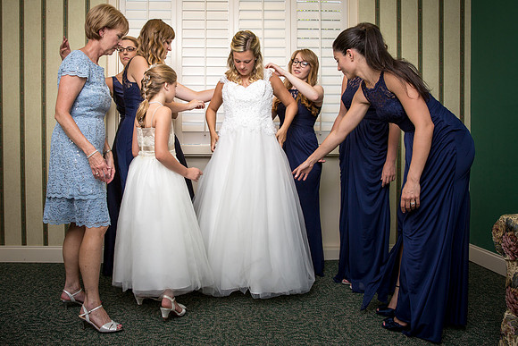 The Getting Ready Photos28