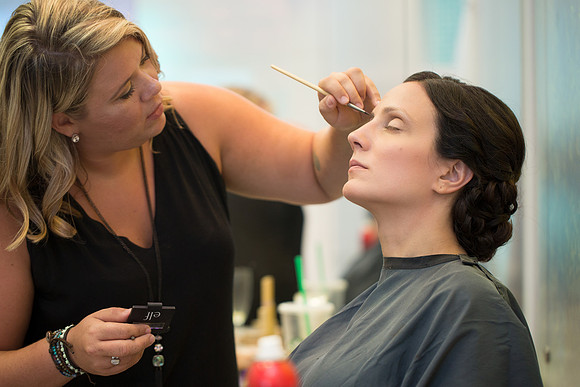 The Getting Ready Photos18
