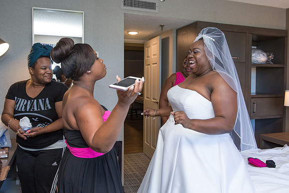 The Getting Ready Photos56