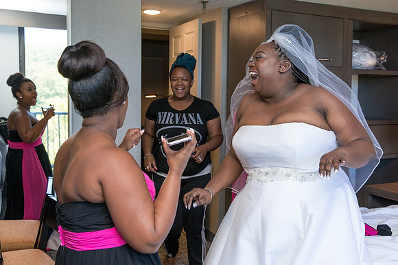 The Getting Ready Photos59