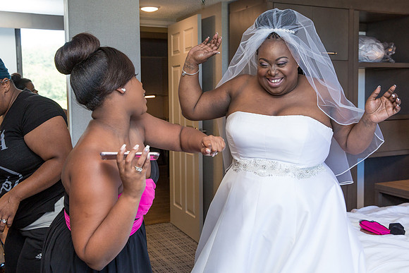 The Getting Ready Photos61