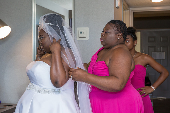 The Getting Ready Photos75