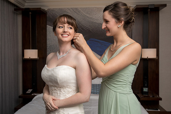 The Getting Ready Photos30