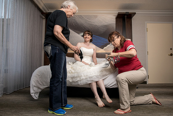 The Getting Ready Photos15
