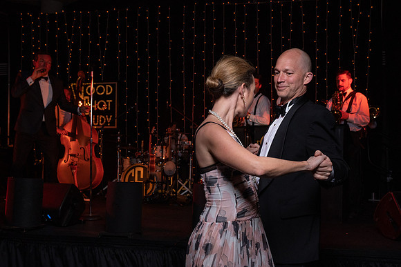 Illumination Gala-111