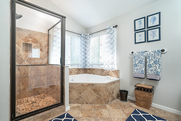 Bradt House For Rent Web-10