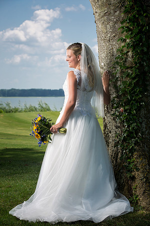 The Getting Ready Photos50