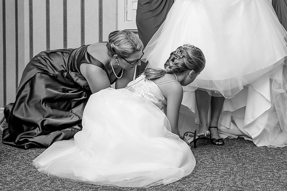The Getting Ready Photos43