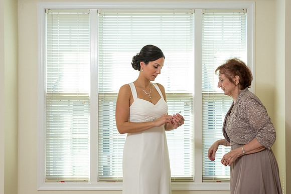 The Getting Ready Photos41