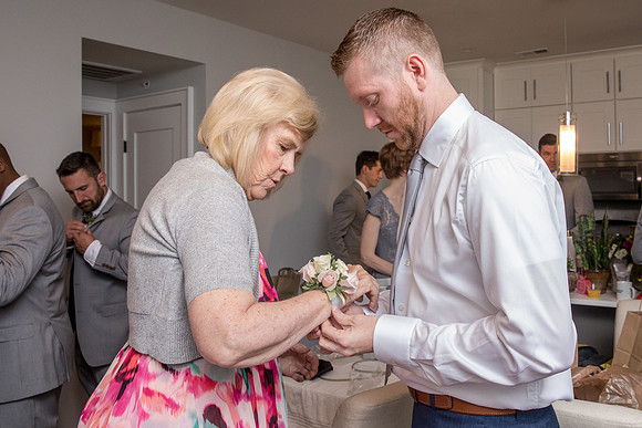 The Getting Ready Photos52