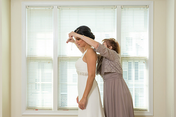 The Getting Ready Photos39