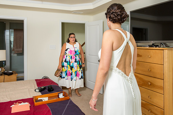 The Getting Ready Photos48