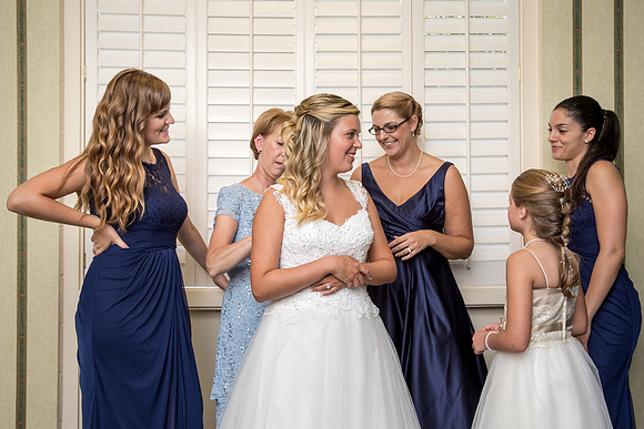 The Getting Ready Photos40
